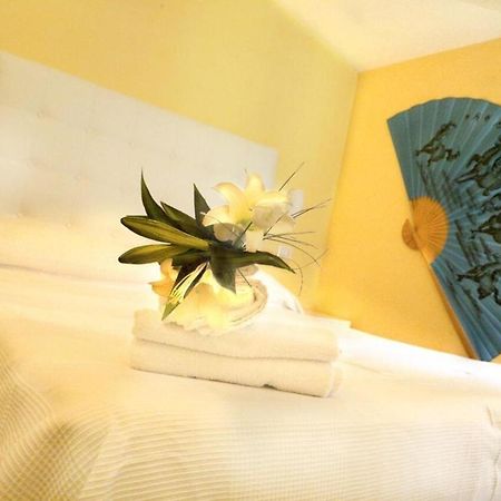 Via Mameli 5 Hotel Sanremo Ngoại thất bức ảnh