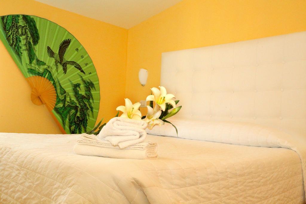 Via Mameli 5 Hotel Sanremo Ngoại thất bức ảnh
