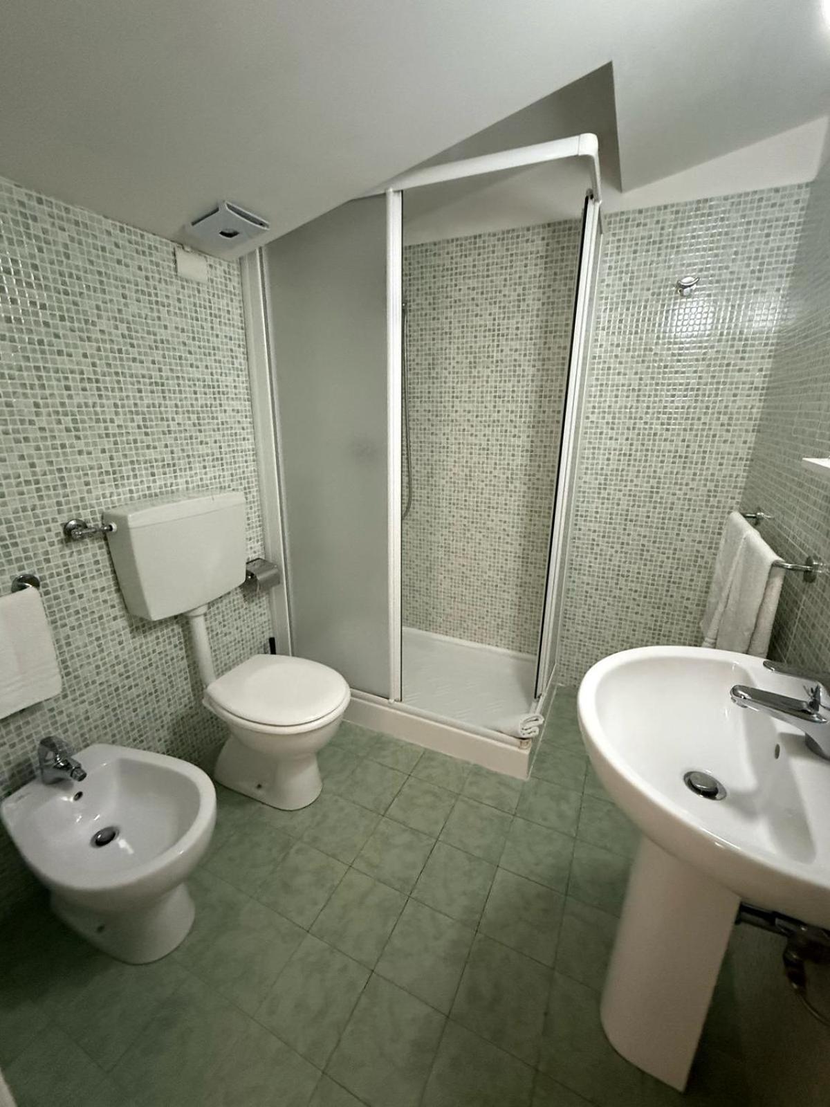 Via Mameli 5 Hotel Sanremo Ngoại thất bức ảnh