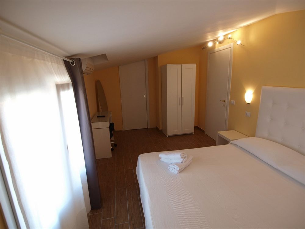 Via Mameli 5 Hotel Sanremo Ngoại thất bức ảnh
