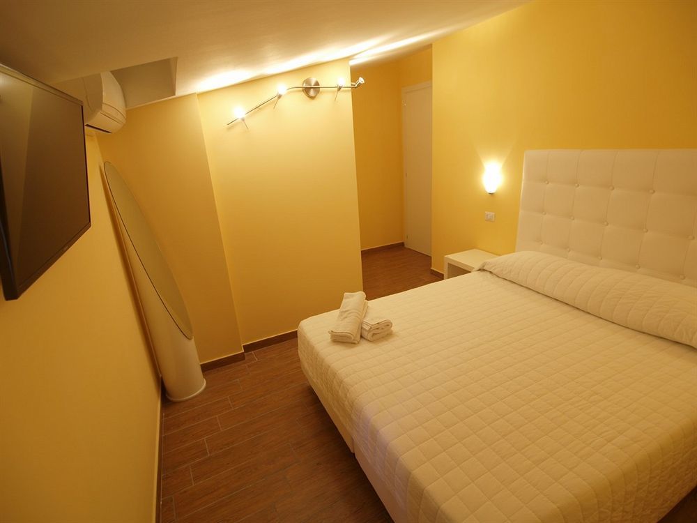 Via Mameli 5 Hotel Sanremo Ngoại thất bức ảnh