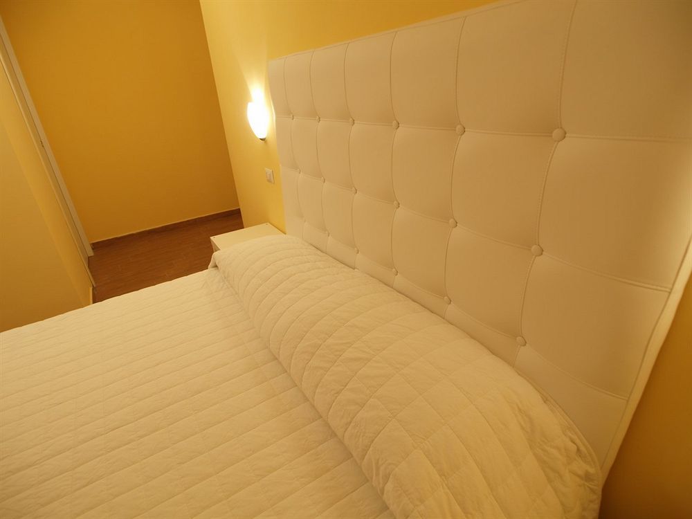 Via Mameli 5 Hotel Sanremo Ngoại thất bức ảnh